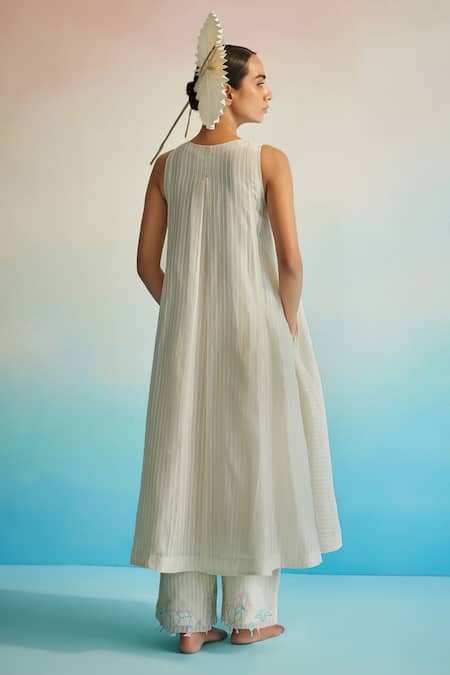 Ahmev Ivory Striped Chanderi Kurta Set 