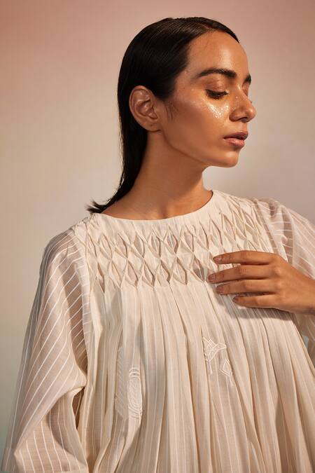 Buy_Ahmev_Ivory , , Embroidery Musubi Smocking Kurta Set _Online_at_Aza_Fashions