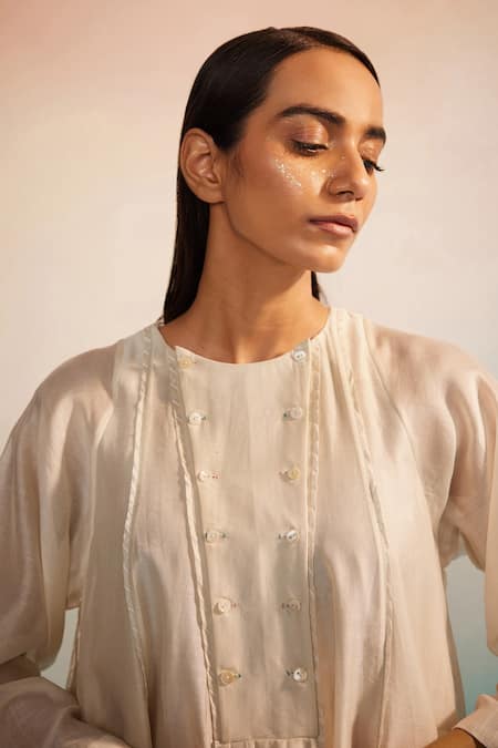 Buy_Ahmev_Ivory Chanderi, Cotton Round Neck Midori Panelled Kurta Set _Online_at_Aza_Fashions