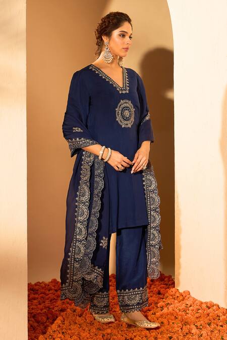 Shop Roohbyridhimaa Blue Organza Sequins, Zari Plunge Neck Anadh Mandala Embroidered Kurta Pant Set Online at Aza Fashions Shop_Roohbyridhimaa_Blue Organza Sequins, Zari Plunge Neck Anadh Mandala Embroidered Kurta Pant Set _Online_at_Aza_Fashions