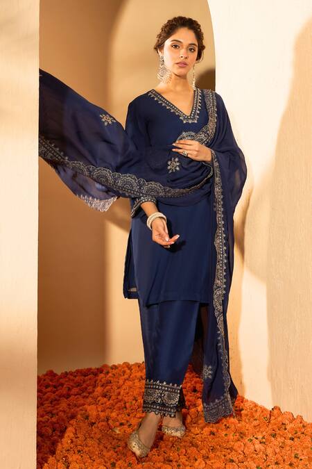 Roohbyridhimaa Blue Organza Sequins, Zari Plunge Neck Anadh Mandala Embroidered Kurta Pant Set at Aza Fashions Roohbyridhimaa_Blue Organza Sequins, Zari Plunge Neck Anadh Mandala Embroidered Kurta Pant Set _at_Aza_Fashions