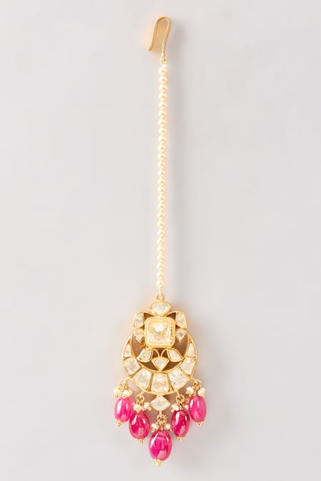 Shop Karisa Designs White Ashi Maangtikka With Red Beads at Aza Fashions Shop_Karisa Designs_White Ashi Maangtikka With Red Beads _at_Aza_Fashions