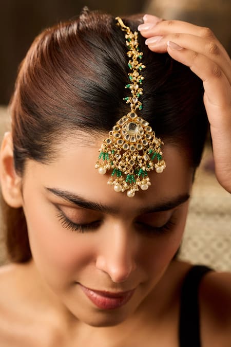 Paisley Pop Kundan Maangtikka with Mint Accents 