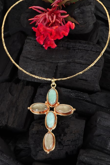 Queens Jewels Helen Cross Pendant 