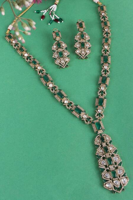Buy_Queens Jewels_Green Emerald Kundan Necklace And Earring Set 