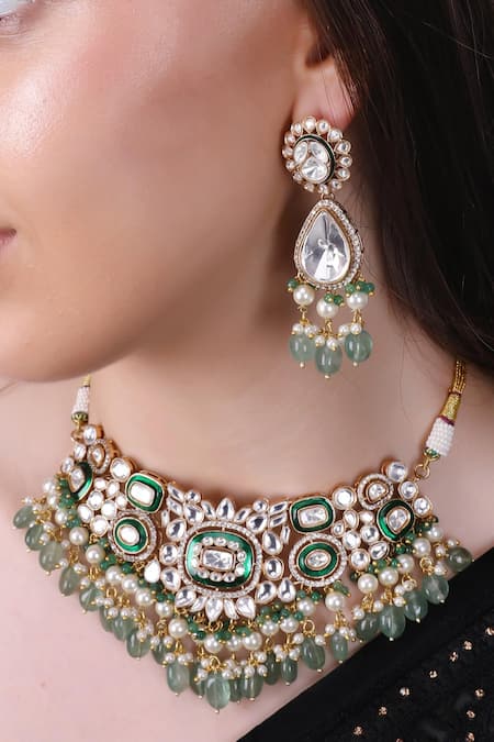 Buy_Queens Jewels_Green Stones, Beads Emerald Royale Bridal Kundan Set 
