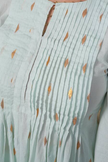 Taro_Mint Cotton Foil Printing Round Neck Pintuck Kurta And Pant Set _at_Aza_Fashions