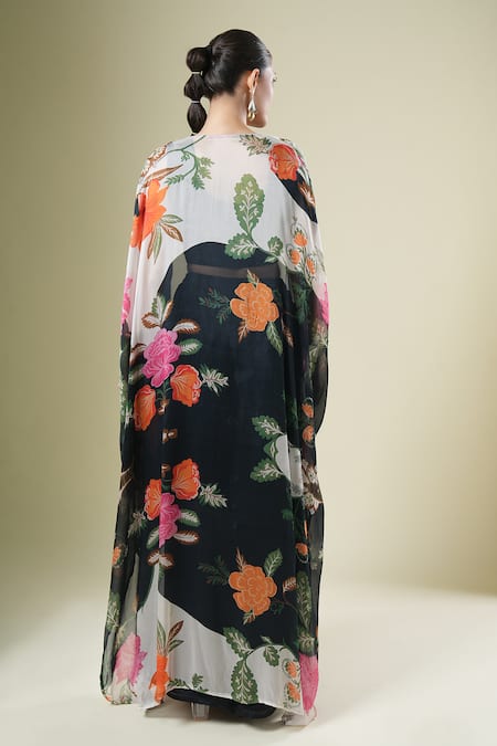 Shop Samyukta Singhania Black Chiffon, Georgette Embroidery Round , Open Cape Set at Aza Fashions Shop_Samyukta Singhania_Black Chiffon, Georgette Embroidery Round , Open Cape Set _at_Aza_Fashions