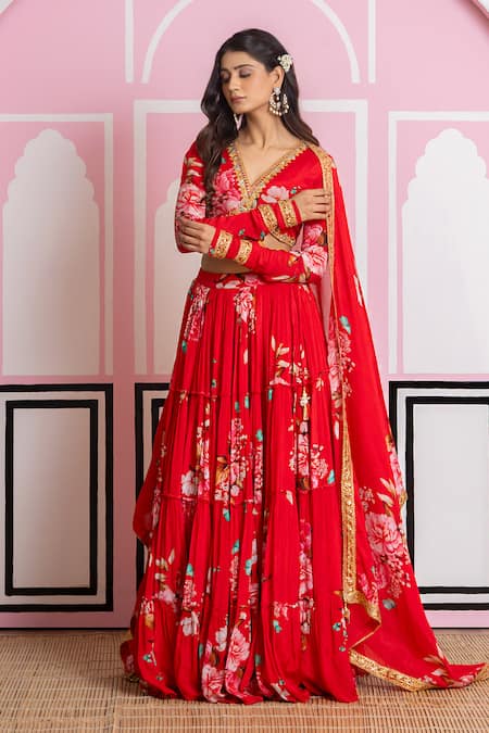 Yuvraani Jaipur_Red Chinon, Chiffon Embroidery V-neck Floral Lehenga Set _Online_at_Aza_Fashions