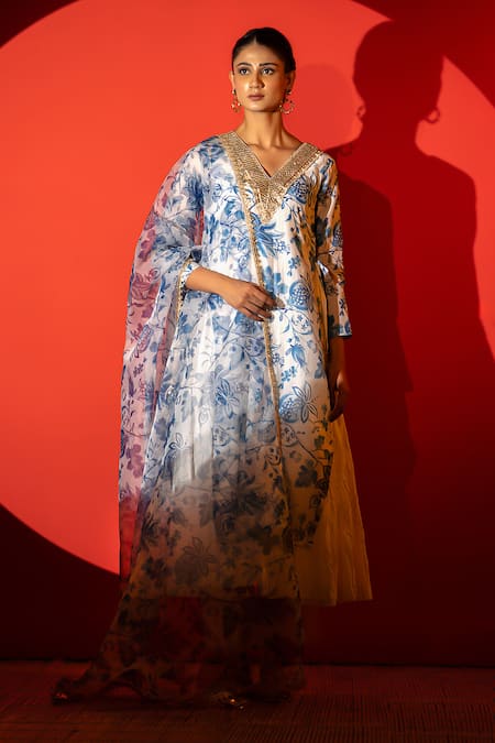 Shop Yuvraani Jaipur Ivory Chanderi, Cambric, Cotton, Organza Embroidery And Blue Floral Kurta Set Shop_Yuvraani Jaipur_Ivory Chanderi, Cambric, Cotton, Organza Embroidery And Blue Floral Kurta Set