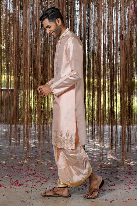 Hilo Design Light Pink Kanjivaram Embroidered Set 