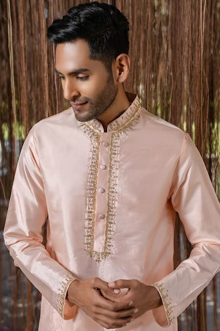 Hilo Design_Pink Embroidery Light Kanjivaram Set _Online_at_Aza_Fashions