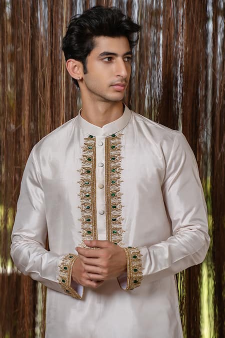 Buy_Hilo Design_Cream Silk Embroidery Kanjivaram Machine Set _Online_at_Aza_Fashions