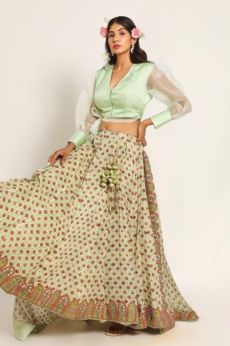 Ruar India Mukharvind Green Lehenga Set 