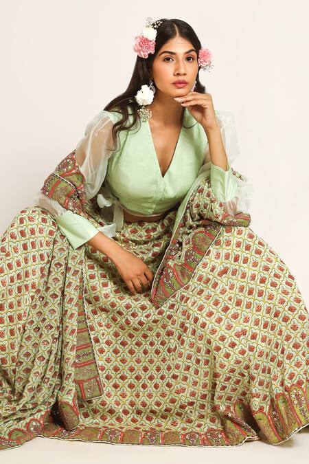 Buy_Ruar India_Green Chanderi Sequins Round Neck Mukharvind Lehenga Set 