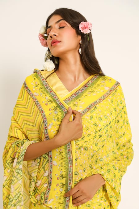 Shop_Ruar India_Yellow Chiffon Round Neck Designer Gopashtami Saree With Blouse _Online_at_Aza_Fashions