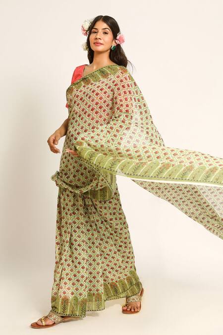 Buy_Ruar India_Green Chiffon V-neck Floral Print Saree Set _Online_at_Aza_Fashions