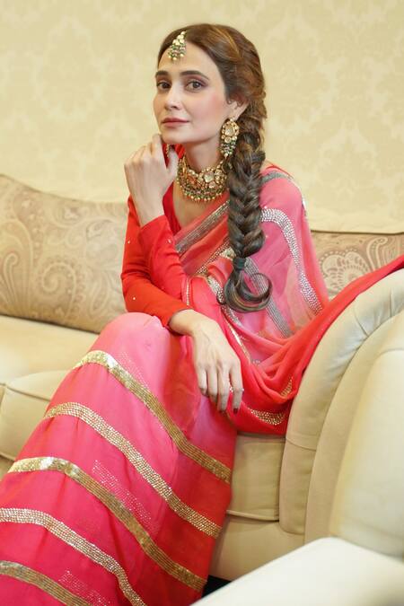 Ruar India_Red Chiffon Sequins Round Neck Saree With Blouse _Online_at_Aza_Fashions