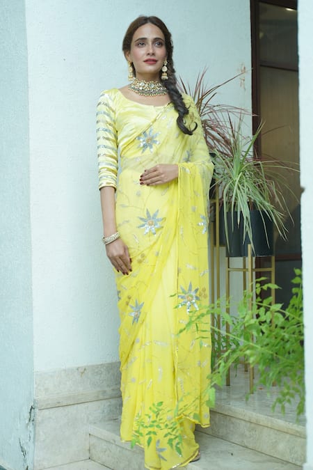 Buy_Ruar India_Yellow Chiffon Sequins Round Neck Lemon Saree With Blouse 