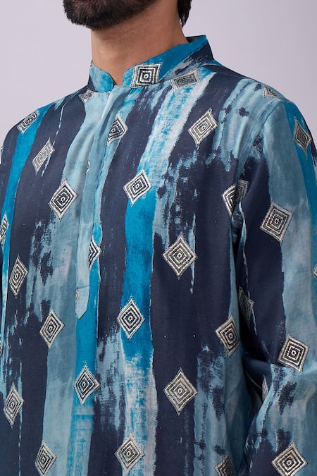 Spring Break Blue Cotton Navy Printed Kurta Set at Aza Fashions Spring Break_Blue Cotton Navy Printed Kurta Set _at_Aza_Fashions