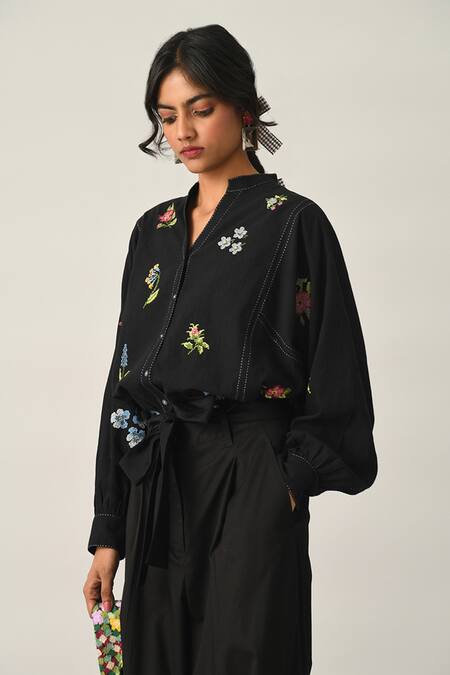 Payal Pratap Black Handloom Cotton Embroidery Collared Eglantyne Panelled Shirt Online at Aza Fashions Payal Pratap_Black Handloom Cotton Embroidery Collared Eglantyne Panelled Shirt _Online_at_Aza_Fashions