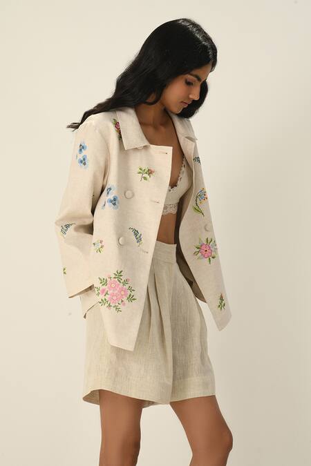 Buy Payal Pratap Beige Embroidery Collared Ambridge Double Breasted Jacket Online at Aza Fashions Buy_Payal Pratap_Beige Embroidery Collared Ambridge Double Breasted Jacket _Online_at_Aza_Fashions