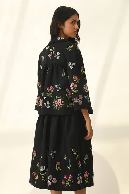 Buy Payal Pratap Black Viscose, Linen Embroidery Bellinda Pleated Skirt Online at Aza Fashions Buy_Payal Pratap_Black Viscose, Linen Embroidery Bellinda Pleated Skirt _Online_at_Aza_Fashions