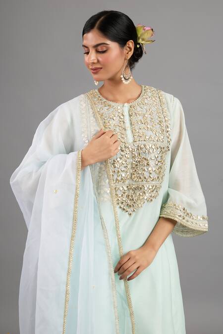 saina kapoor Green Chanderi, Organza Embroidery, Sequins Round Neck Kurta Set at Aza Fashions saina kapoor_Green Chanderi, Organza Embroidery, Sequins Round Neck Kurta Set _at_Aza_Fashions