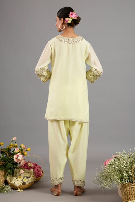 Shop saina kapoor Yellow Chanderi, Organza Embroidery Round Neck Kurta Set at Aza Fashions Shop_saina kapoor_Yellow Chanderi, Organza Embroidery Round Neck Kurta Set _at_Aza_Fashions