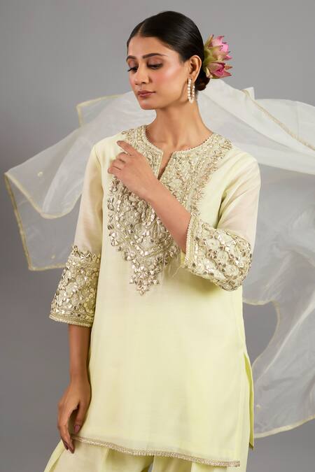 Buy saina kapoor Yellow Chanderi, Organza Embroidery Round Neck Kurta Set Online at Aza Fashions Buy_saina kapoor_Yellow Chanderi, Organza Embroidery Round Neck Kurta Set _Online_at_Aza_Fashions