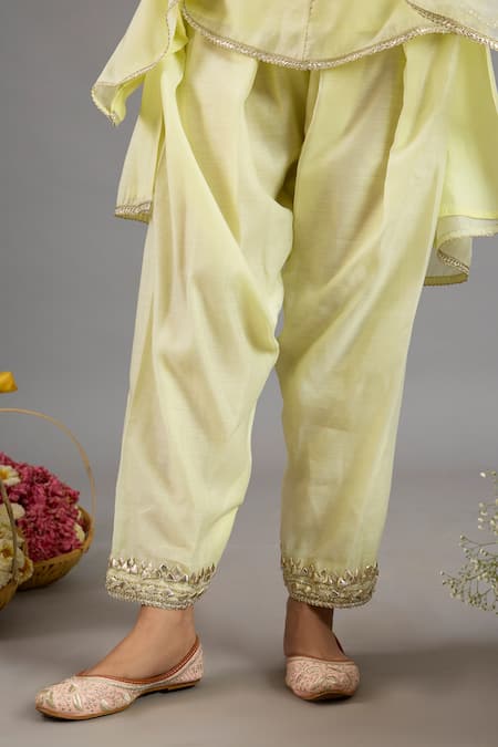 Shop saina kapoor Yellow Chanderi, Organza Sequins, Embroidery Round Neck Kurta Set With Dupatta Online at Aza Fashions Shop_saina kapoor_Yellow Chanderi, Organza Sequins, Embroidery Round Neck Kurta Set With Dupatta _Online_at_Aza_Fashions