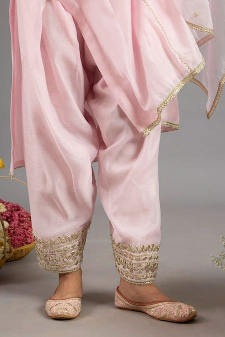 saina kapoor Pink Chanderi, Organza Embroidery, Sequins Round Neck Baby Kurta Set Online at Aza Fashions saina kapoor_Pink Chanderi, Organza Embroidery, Sequins Round Neck Baby Kurta Set _Online_at_Aza_Fashions