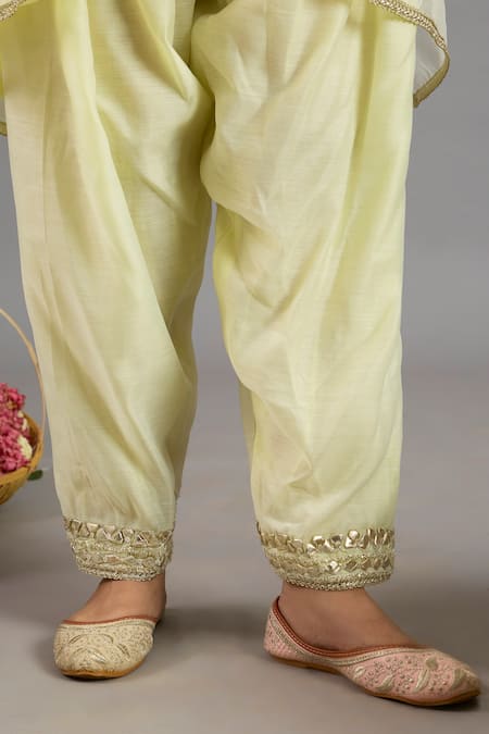 Shop saina kapoor Yellow Chanderi, Organza Embroidery Keyhole Neck Kurta Set Online at Aza Fashions Shop_saina kapoor_Yellow Chanderi, Organza Embroidery Keyhole Neck Kurta Set _Online_at_Aza_Fashions