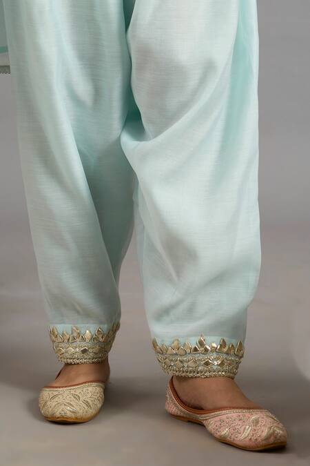 saina kapoor Blue Chanderi, Organza Sequins, Embroidery Keyhole Neck Designer Ice Kurta Set Online at Aza Fashions saina kapoor_Blue Chanderi, Organza Sequins, Embroidery Keyhole Neck Designer Ice Kurta Set _Online_at_Aza_Fashions