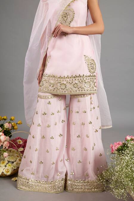 saina kapoor Pink Chanderi, Organza Sequins, Embroidery V-neck Kurta Gharara Set Online at Aza Fashions saina kapoor_Pink Chanderi, Organza Sequins, Embroidery V-neck Kurta Gharara Set _Online_at_Aza_Fashions