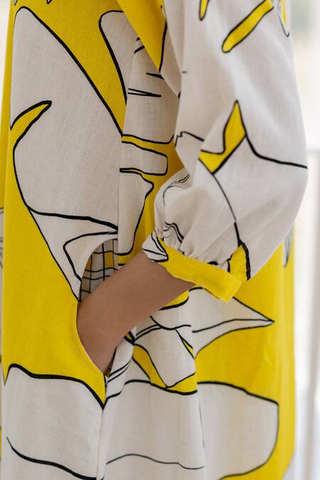 Shop Silai Studio Yellow Cotton, Linen Button-down Neck Plantain Orchard Down Kurta Set Shop_Silai Studio_Yellow Cotton, Linen Button-down Neck Plantain Orchard Down Kurta Set