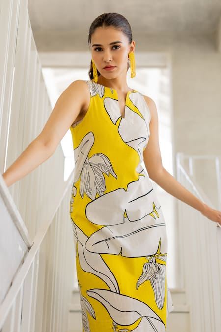 Silai Studio Yellow Cotton, Linen Keyhole Neck Plantain Orchard Dress at Aza Fashions Silai Studio_Yellow Cotton, Linen Keyhole Neck Plantain Orchard Dress _at_Aza_Fashions