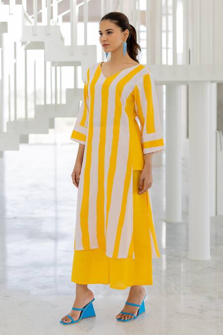 Silai Studio Yellow Linen, Viscose V-neck Box Slit Kurta Set at Aza Fashions Silai Studio_Yellow Linen, Viscose V-neck Box Slit Kurta Set _at_Aza_Fashions