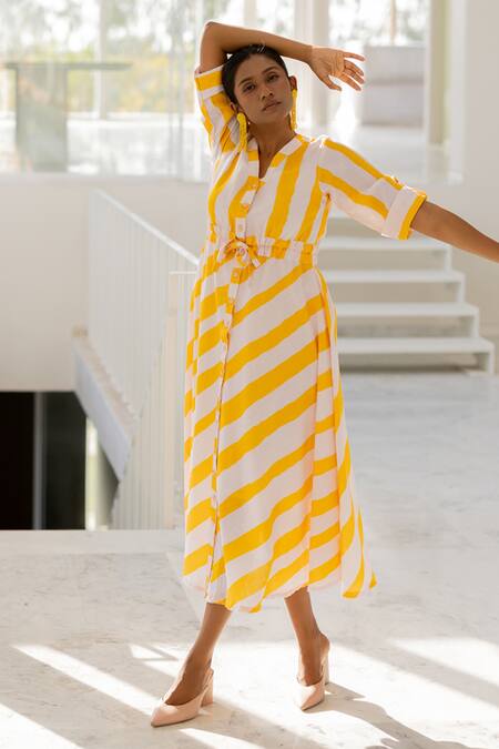 Buy Silai Studio Yellow Linen, Viscose V-neck Lemonberry Drawcord Dress Buy_Silai Studio_Yellow Linen, Viscose V-neck Lemonberry Drawcord Dress