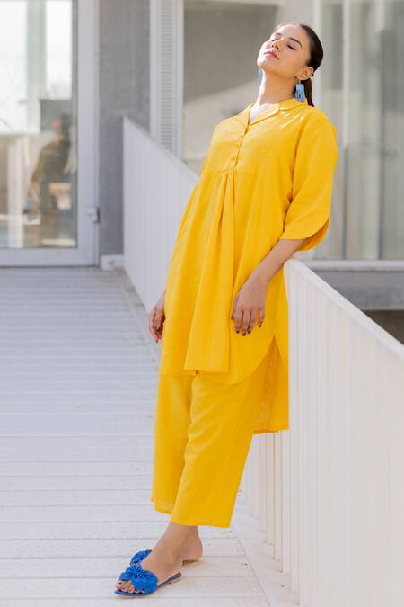 Shop Silai Studio Yellow Linen, Viscose Embroidery Collared Sunflower Tunic Set Online at Aza Fashions Shop_Silai Studio_Yellow Linen, Viscose Embroidery Collared Sunflower Tunic Set _Online_at_Aza_Fashions
