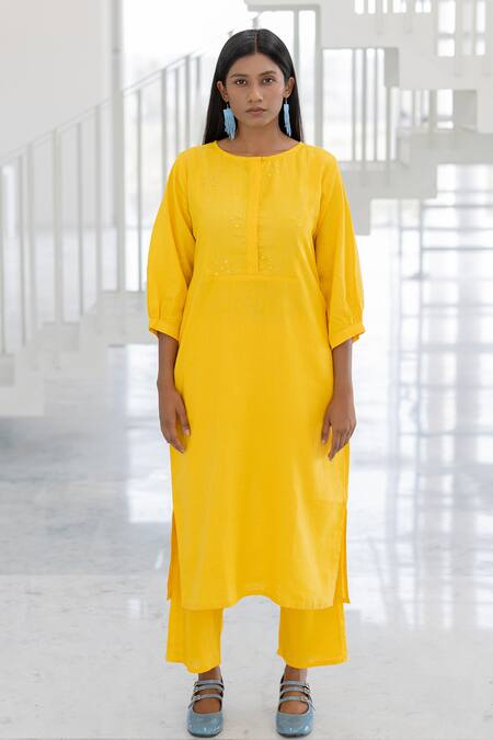 Silai Studio Yellow Linen, Viscose Round Neck Sunflower Kurta Set at Aza Fashions Silai Studio_Yellow Linen, Viscose Round Neck Sunflower Kurta Set _at_Aza_Fashions