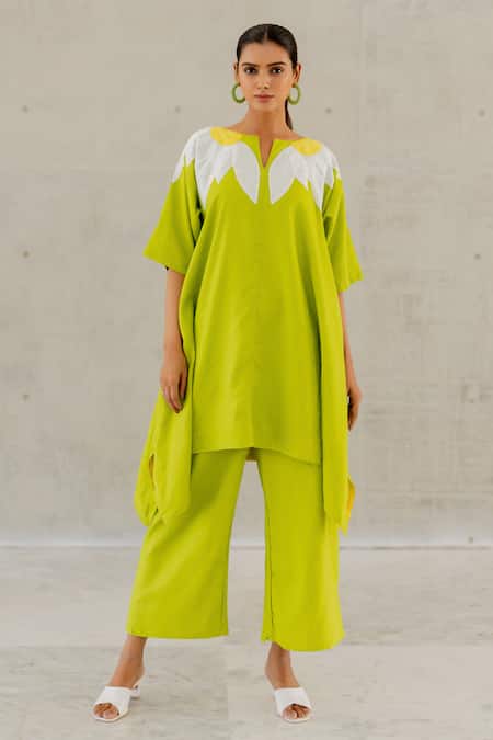 Silai Studio Green Linen, Viscose Applique Round Neck Sunflower Tunic
