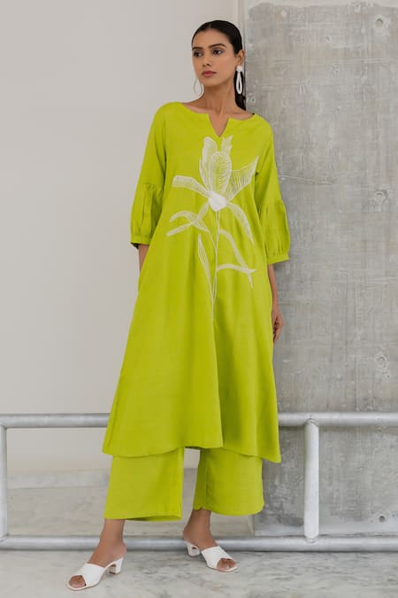 Silai Studio Green Linen, Viscose Embroidery Round Neck Matcha Bloom Kurta Set