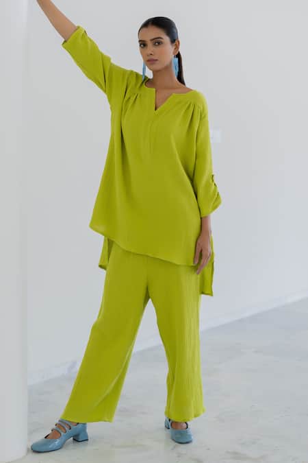 Buy Silai Studio Green Cotton V-neck Matcha Co-ord Pant Set Online at Aza Fashions Buy_Silai Studio_Green Cotton V-neck Matcha Co-ord Pant Set _Online_at_Aza_Fashions