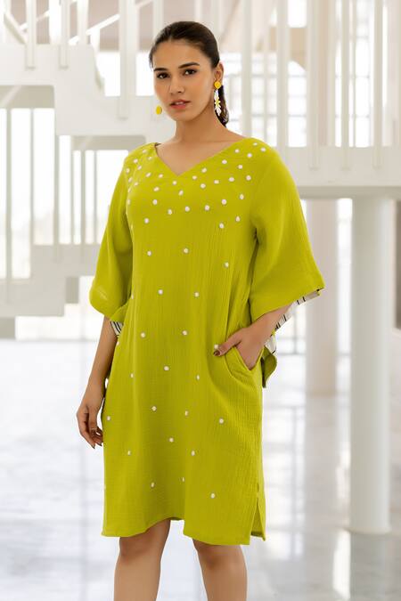 Silai Studio Green Cotton V-neck Matcha Designer Dress at Aza Fashions Silai Studio_Green Cotton V-neck Matcha Designer Dress _at_Aza_Fashions