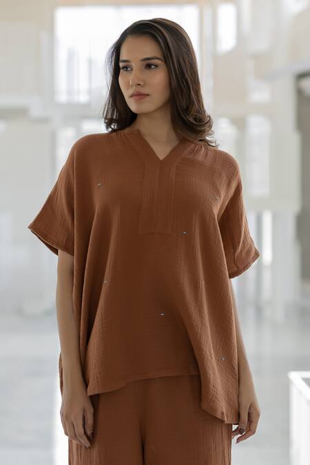 Shop Silai Studio Brown Cotton V-neck Earthbound Co-ord Pant Set Shop_Silai Studio_Brown Cotton V-neck Earthbound Co-ord Pant Set