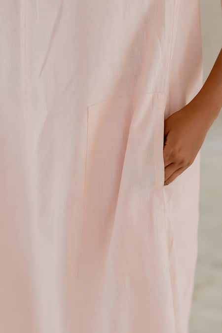 Buy Silai Studio Pink Linen, Viscose Round Neck Oyster Kurta Online at Aza Fashions Buy_Silai Studio_Pink Linen, Viscose Round Neck Oyster Kurta _Online_at_Aza_Fashions