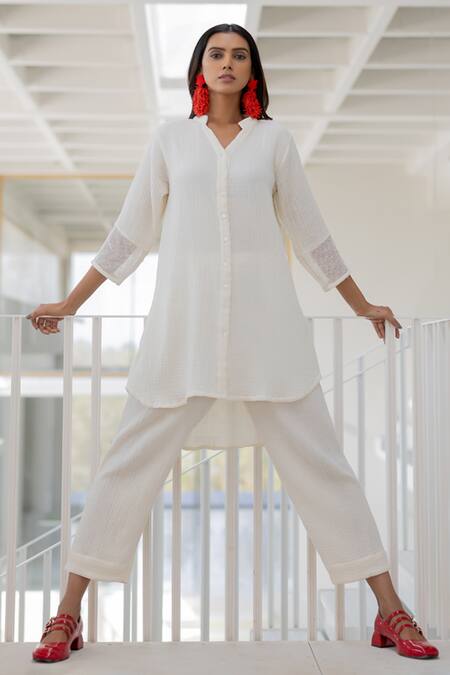 Buy Silai Studio White Cotton Collared Vanilla Mist Co-ord Pant Set Online at Aza Fashions Buy_Silai Studio_White Cotton Collared Vanilla Mist Co-ord Pant Set _Online_at_Aza_Fashions