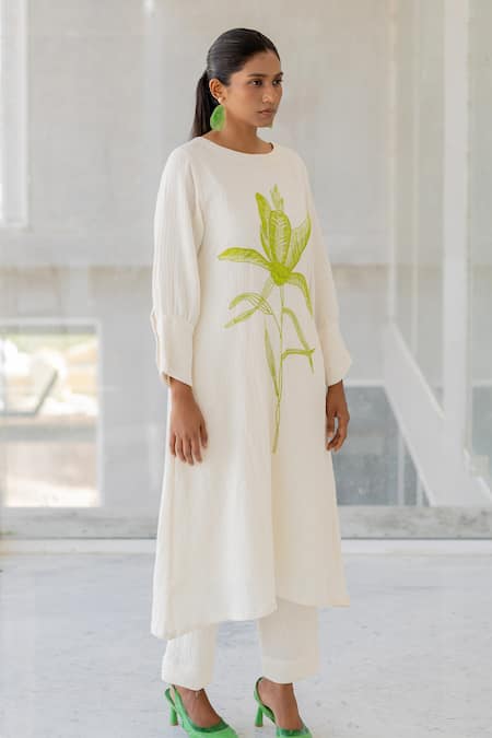 Silai Studio White Cotton Embroidery Round Neck Vanilla Mist Kurta