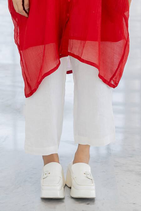 Silai Studio_Red Chanderi, Linen Embroidery Collared Ruby Swirl Bandhani Tunic Set _Online_at_Aza_Fashions